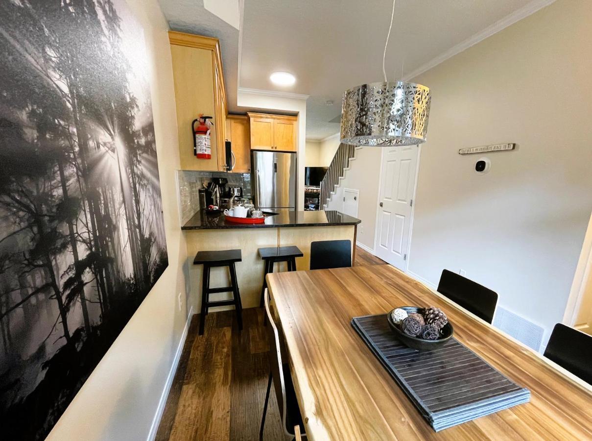 Renovated Chalet At Mystic Springs, Mountain Views, Pets Welcome! Canmore Exterior photo