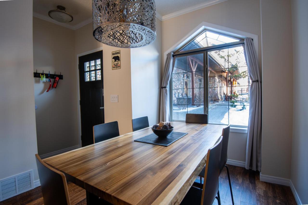 Renovated Chalet At Mystic Springs, Mountain Views, Pets Welcome! Canmore Exterior photo