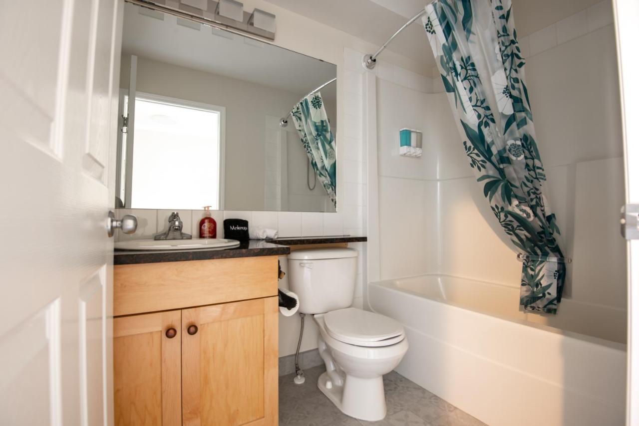 Renovated Chalet At Mystic Springs, Mountain Views, Pets Welcome! Canmore Exterior photo